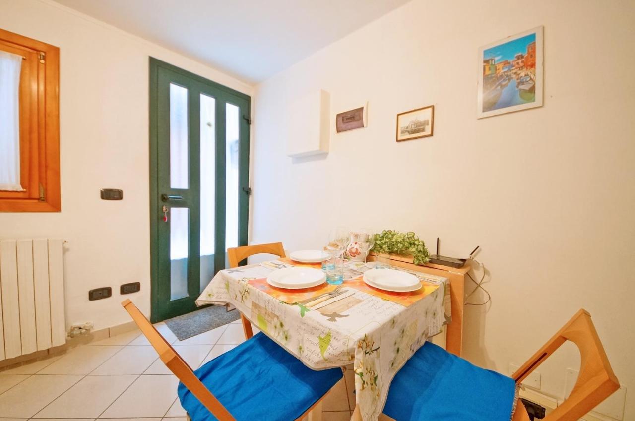 Dolcevita Apartments N. 481 Biennale Venesia Bagian luar foto